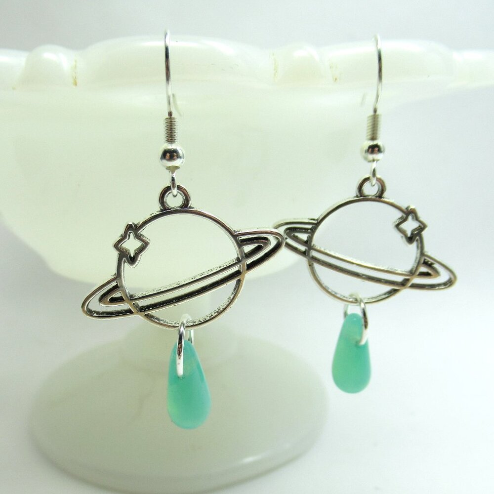 Planet earrings with UG dangles - Picture 2 of 5